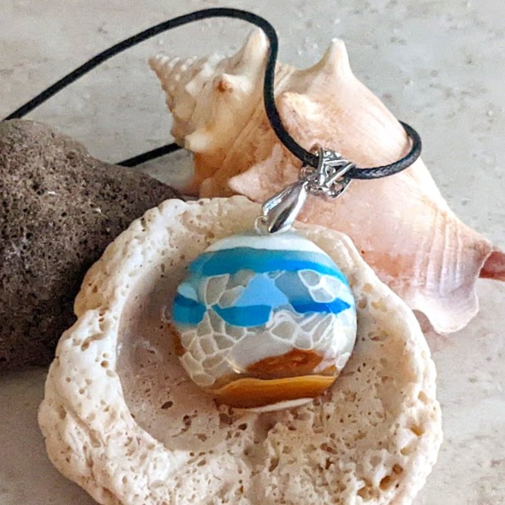 Beautiful Sandy Shores Necklace